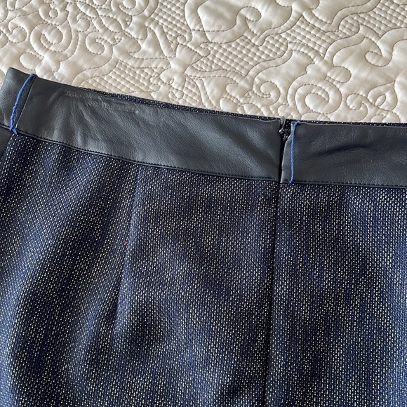 Ann Taylor pencil skirt - Picture 7 of 17